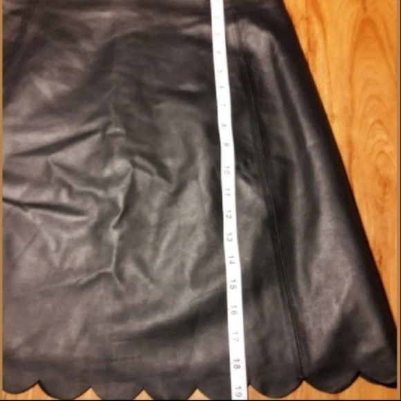 Kate Spade 100% Lamb Leather Skirt - Picture 5 of 7